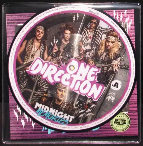 Worldwide Shipping One Direction : Midnight Memories